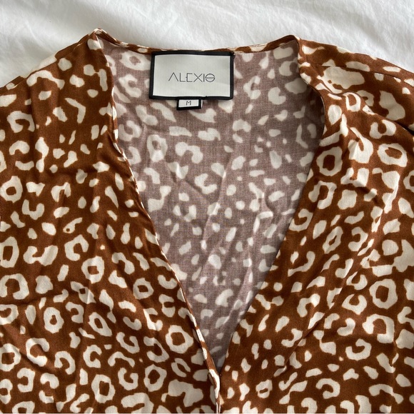 ALEXIS Blouse - Picture 11 of 14